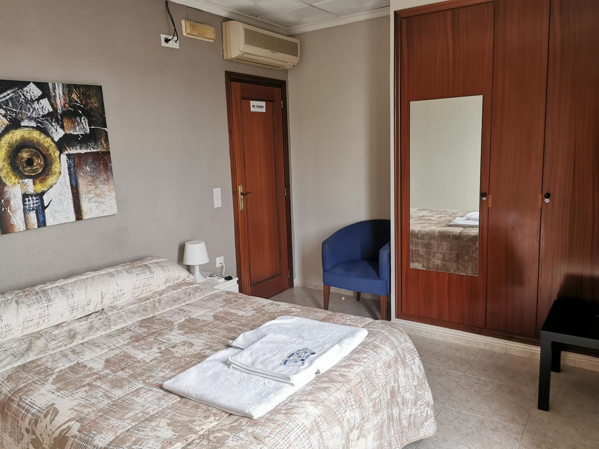 Hotel Castellverd 2*
